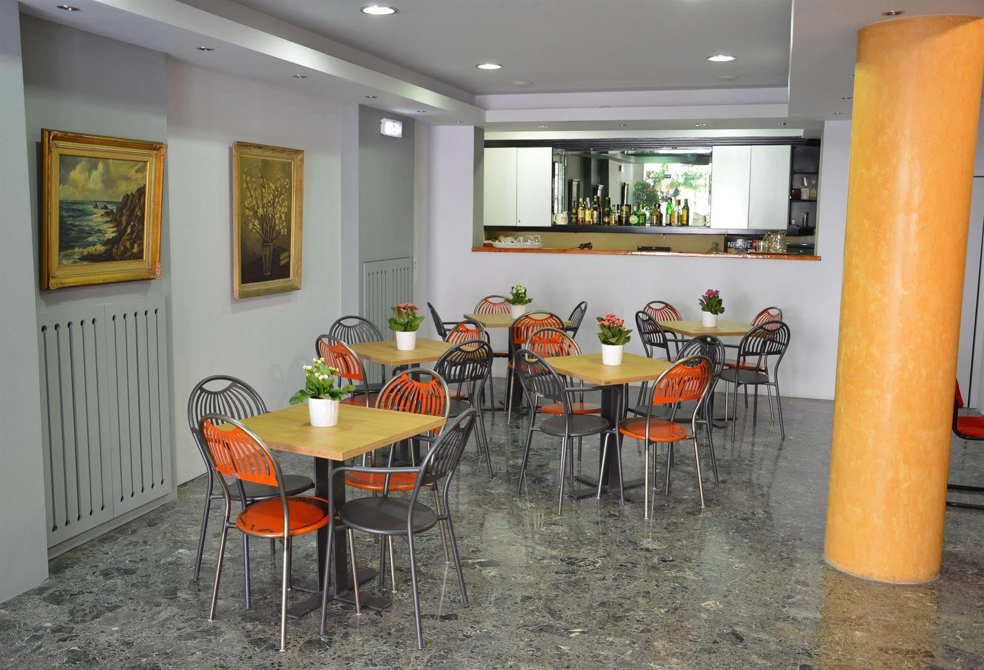 Diros Hotel Athens Ngoại thất bức ảnh