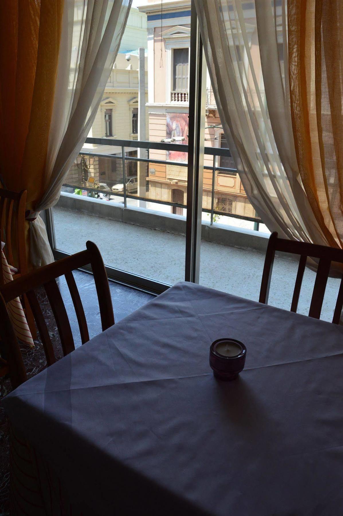 Diros Hotel Athens Ngoại thất bức ảnh